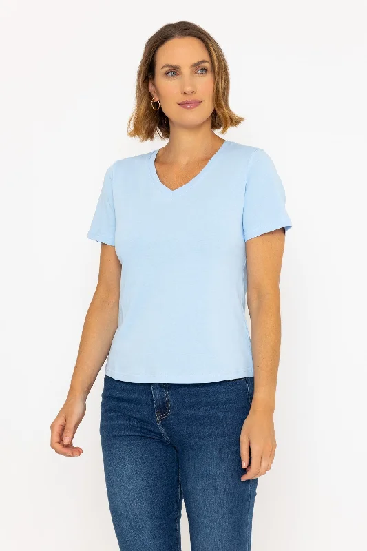 Short Sleeve V-Neck Tee in Blue Youthful Women's Pop