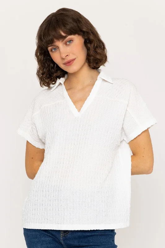 Short Sleeve Textured Collar Top in White Compression
